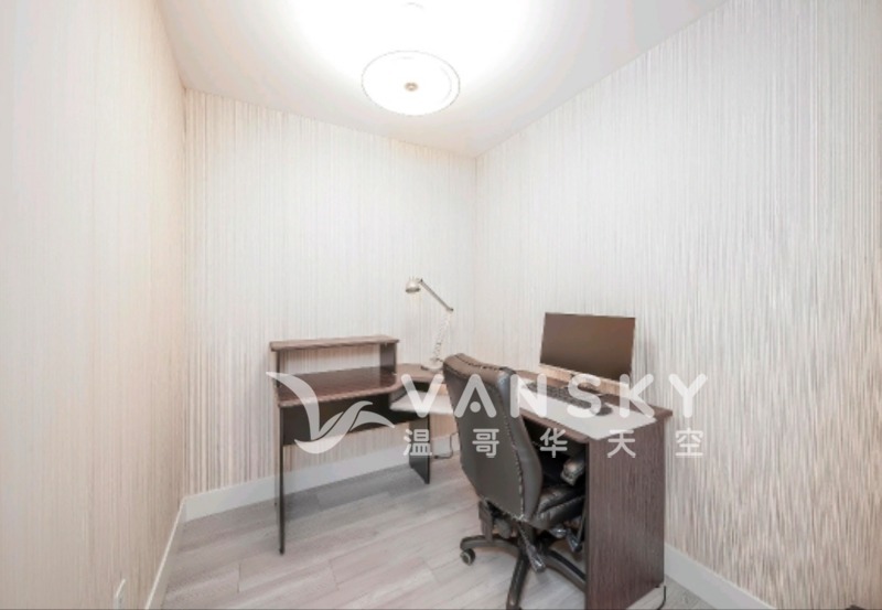 250427150208_L shape desk.jpg